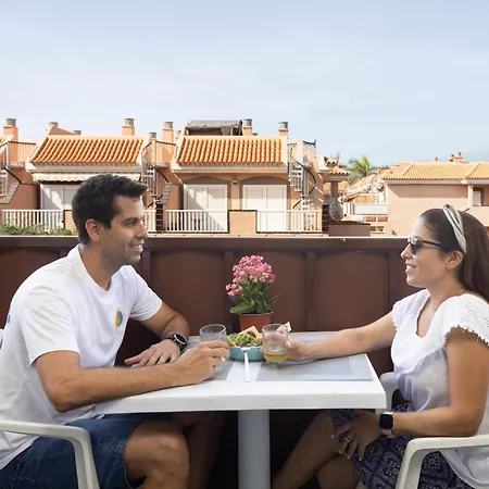 Agradable Piso Con Piscina & Playa Terraza Y Wifi