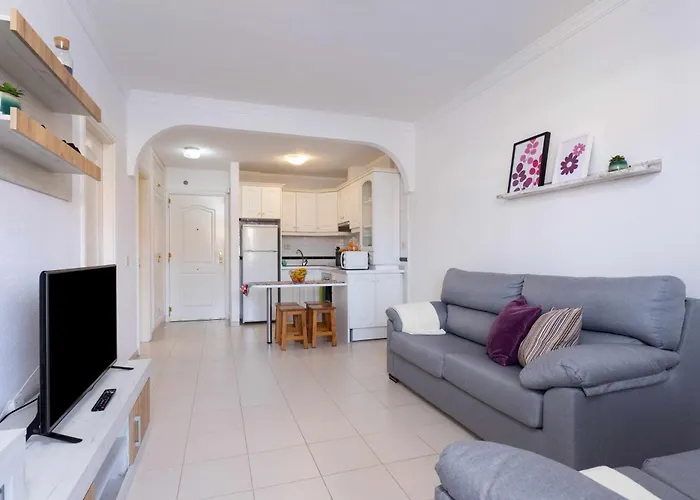 Agradable Piso Con Piscina & Playa Terraza Y Wifi Daire